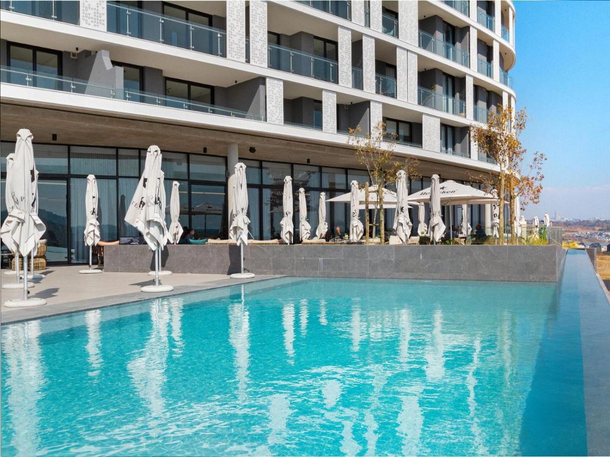 Ellipse Waterfall 3902 Midrand